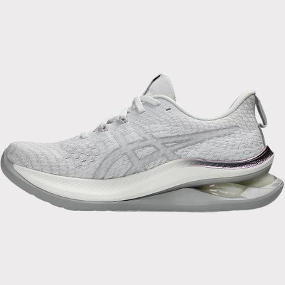 ASICS Womens Gel Kinsei Max Platinum Running Shoes